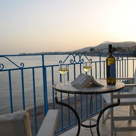 Villa "Pietra E Mare" Nafpaktos Екстериор снимка