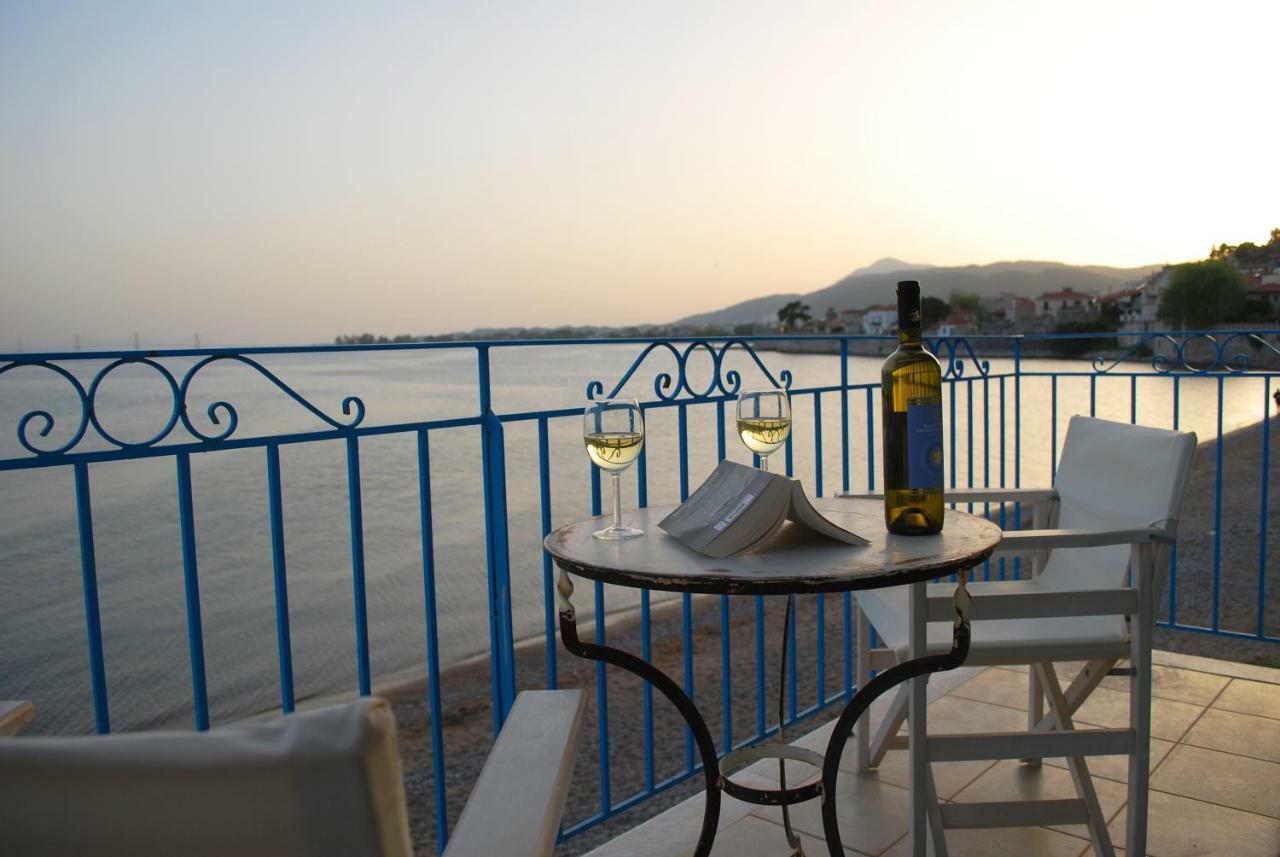 Villa "Pietra E Mare" Nafpaktos Екстериор снимка