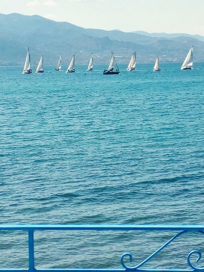 Villa "Pietra E Mare" Nafpaktos Екстериор снимка