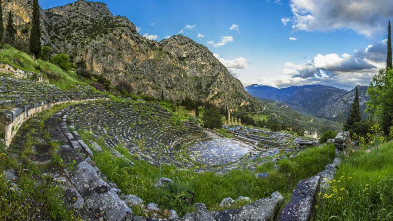 Villa "Pietra E Mare" Nafpaktos Екстериор снимка
